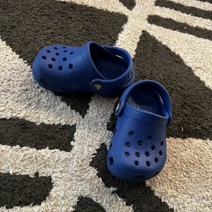 NWOT Baby Size 2-3 Crocs